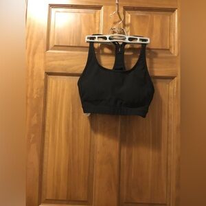 Women’s Sports Bra